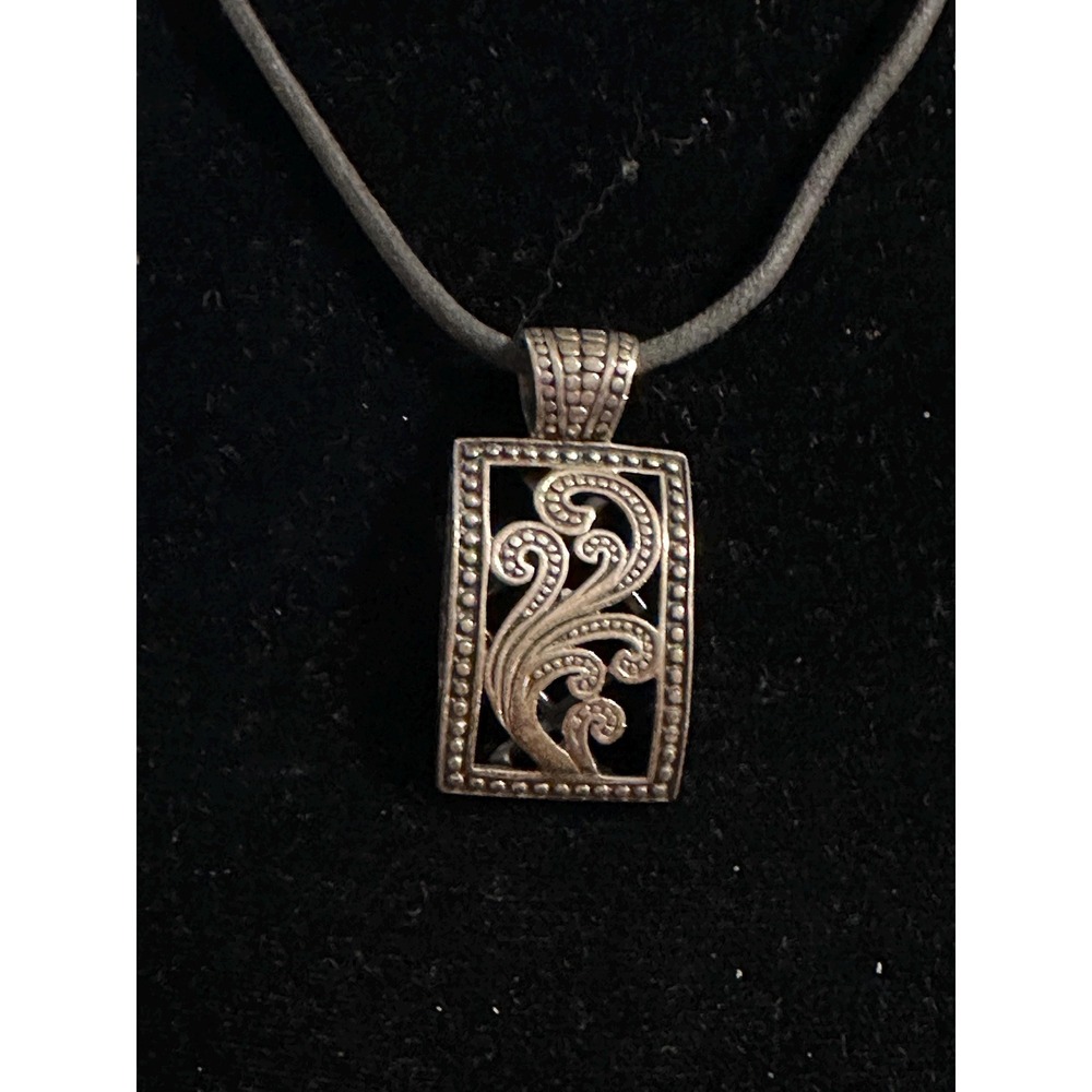 Silpada Sterling Silver Pendant  Paisley Scroll S1744